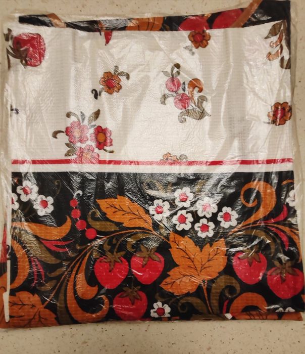 Фартук и скатерть