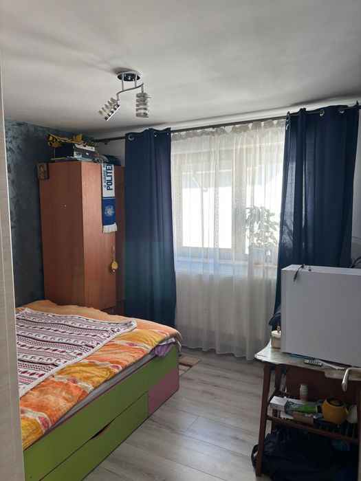 Casă/apartament tip duplex 4 dormitoare + dependințe.