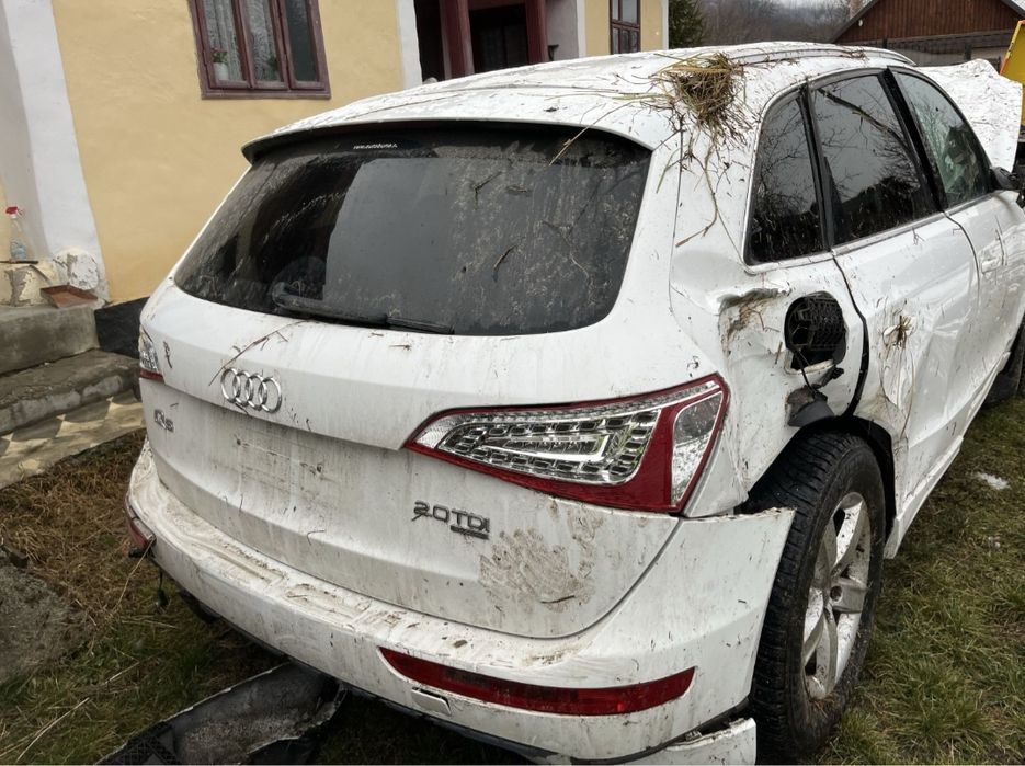 Dezmembrez audi q5 2.0 tdi euro 5 cutie automata