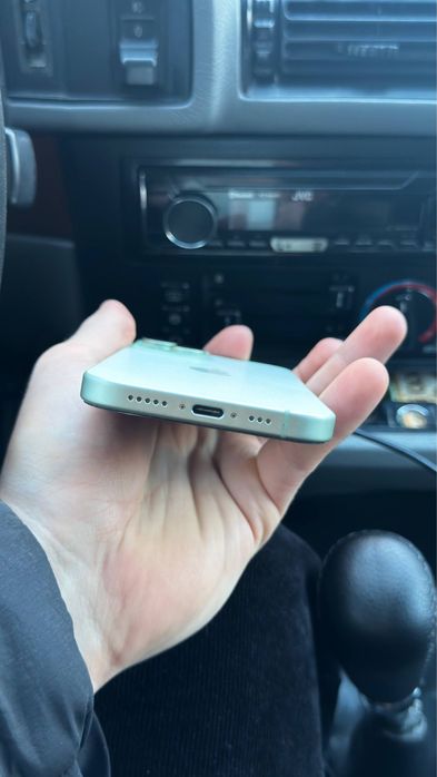 Iphone 15 128gb в идеале