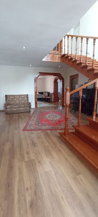 Кирпичный дом в Красном камне