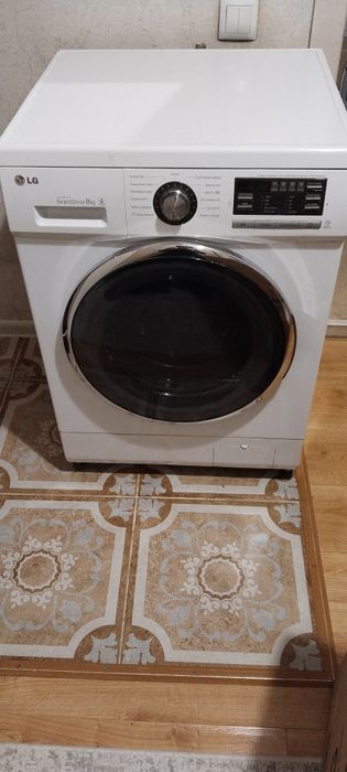 Продам б/у стиральную машину