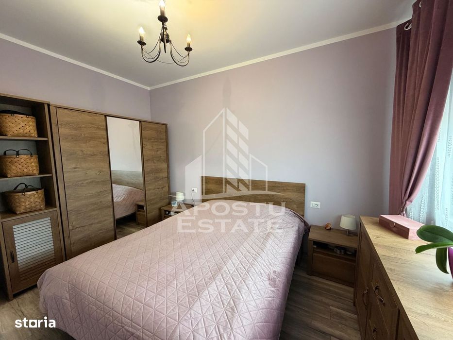 Apartament cu 2 camere de vânzare, 2 locuri de parcare, Dumbravita
