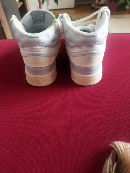 Запазени унисекс маратонки Адидас