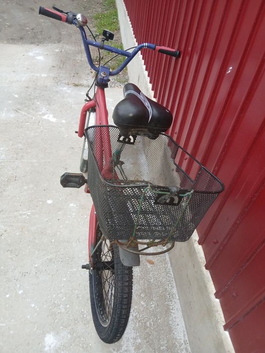 Vând bicicletă BMX,ân perfectă stare de funcționare foarte rezistenta