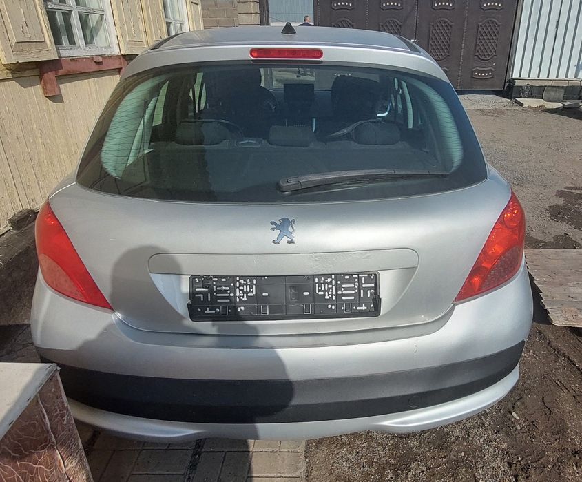 Продам или обмен пежо 207
