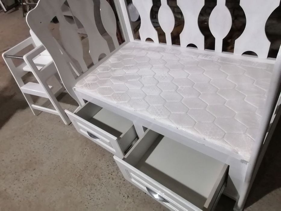 Продается детский комплектованный мебель