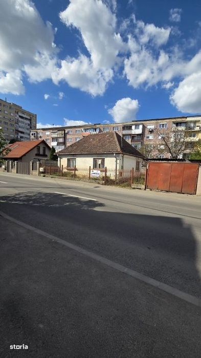 Teren cu casa demolabila– Str. Dariu Pop