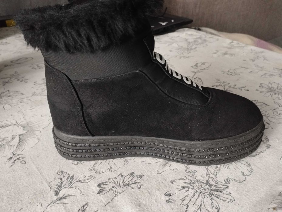 Зимние ботинки ( 37 р-р)