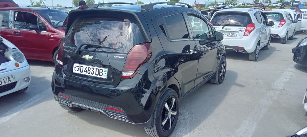 Spark sotiladi srochniga