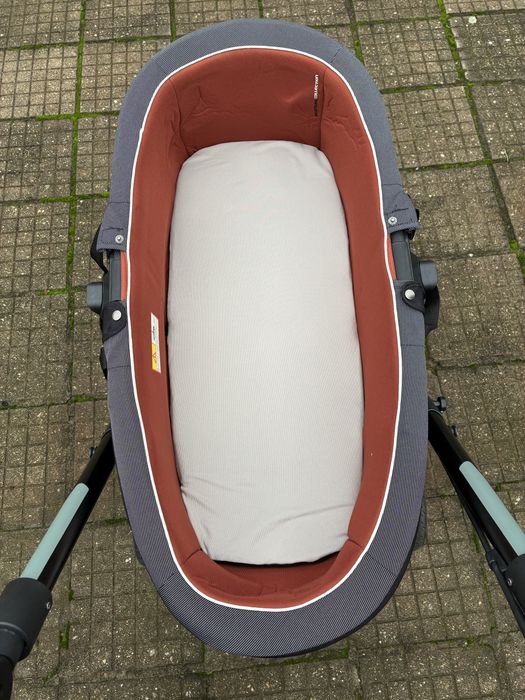 Бебешката количка Jane Epic 2in1