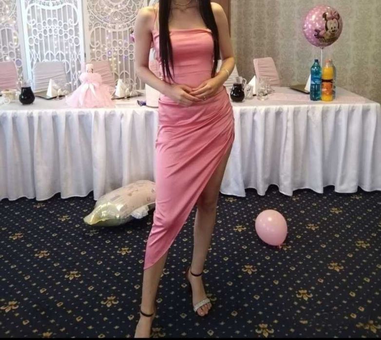 Rochie purtata doar o data