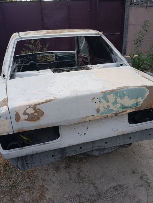 Мерседес 190 2.3