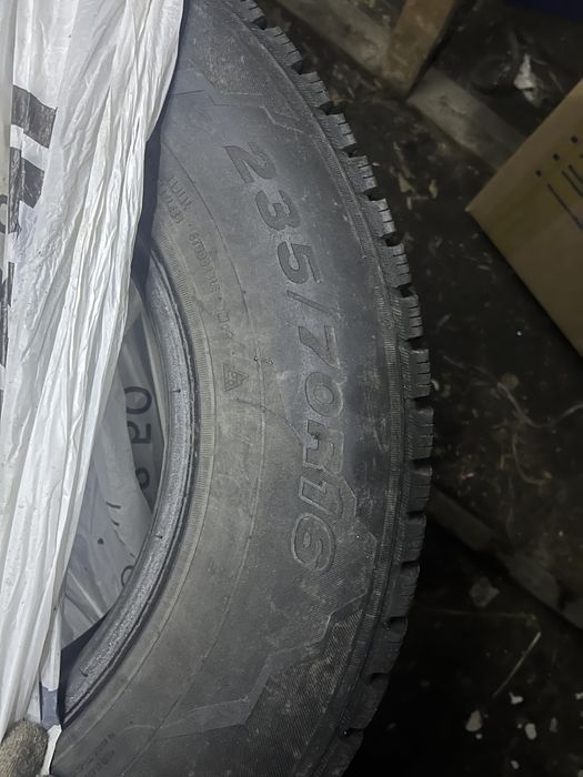 Продам шины 235/70/16