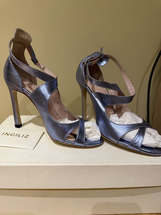 Сандали Ingliliz