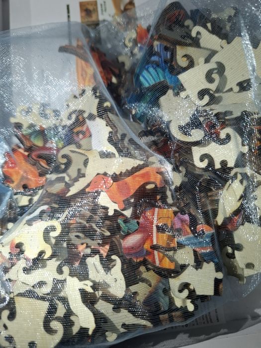 Дървен красив пъзел с две птици цветен. Различни видове