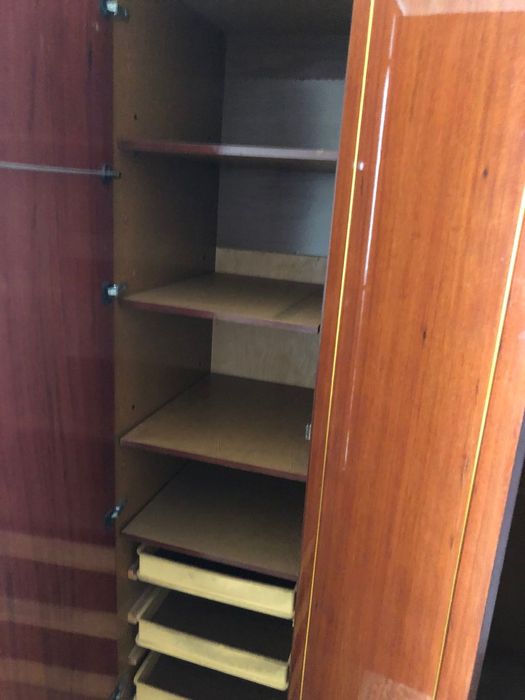 Продам мебель в хорошем состоянии.