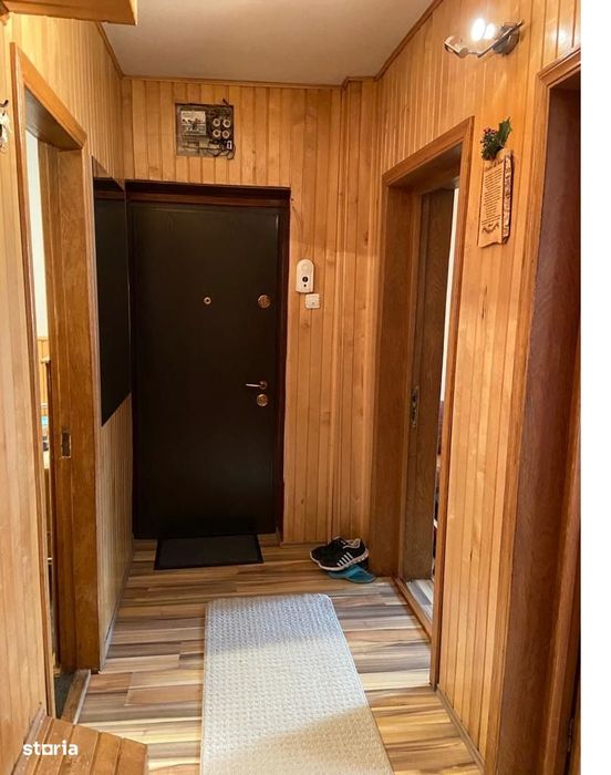 Apartament cu 2 camere decomandate - G. Enescu, zona Nordic
