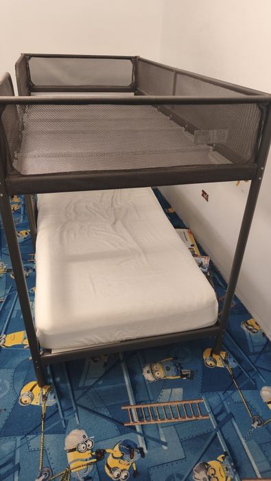 Pat Ikea suprapus