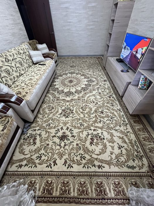 ковер 3х5 в идеальном состоянии