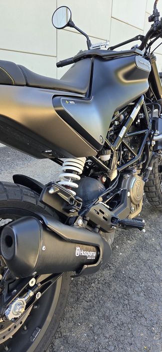 Motocicleta Husqvarna Svartpilen 125cc 2023 | CASCO până 30.06.2026