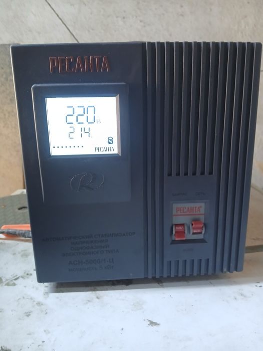 Стабелезатор напряжения