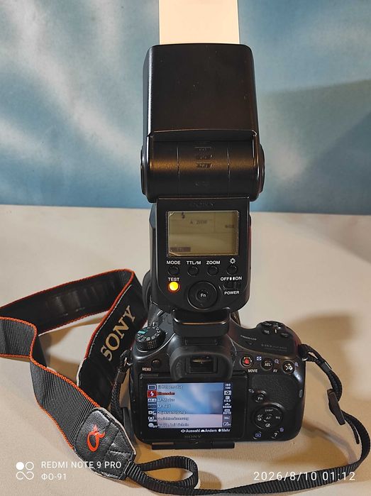 Фотоапарат Sony a65 с обектив Sigma 17-70/2,8-4 DC Macro OS HSM, светкавица Sony HVL-58AM, окомплектовка