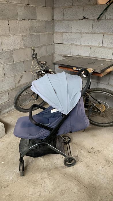 Коляска прогулочная