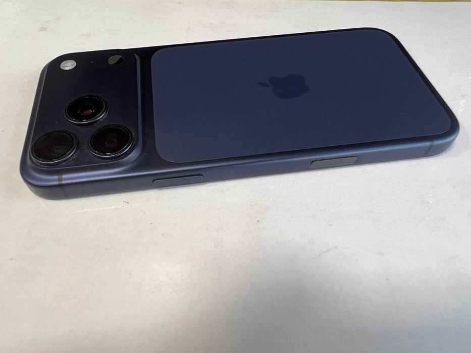 iPhone 17 Pro Max 256gb 100% батерия.3 години Йетел
