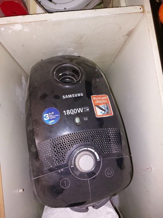 Продам  пылисос  на запчасти