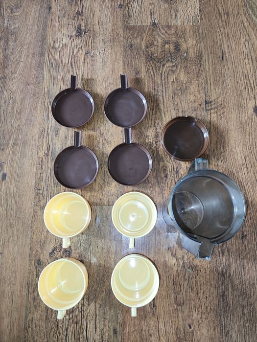 Сервиз за пикник или кола