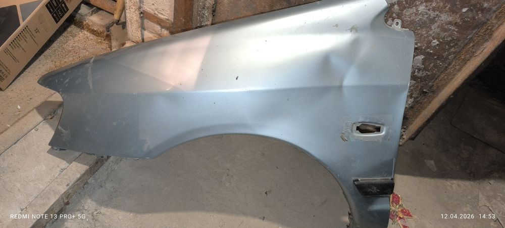 Продам крылья на Митсубиси