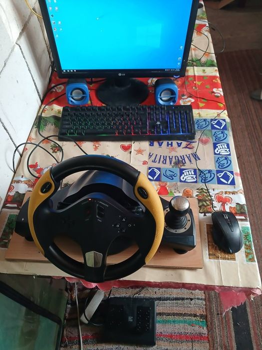 Vând calculator de gaming