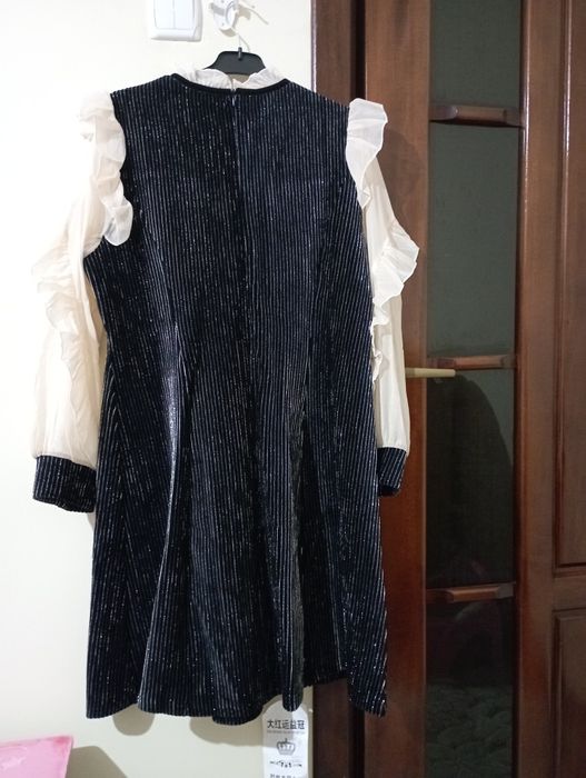 Rochie model cloș