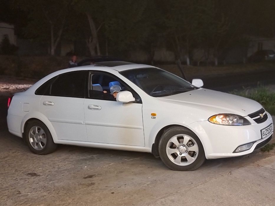 Lasetti jentra chevrolett