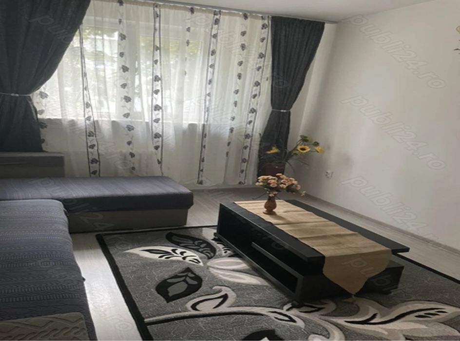 Închiriez apartament 3 camere Trivale 1700