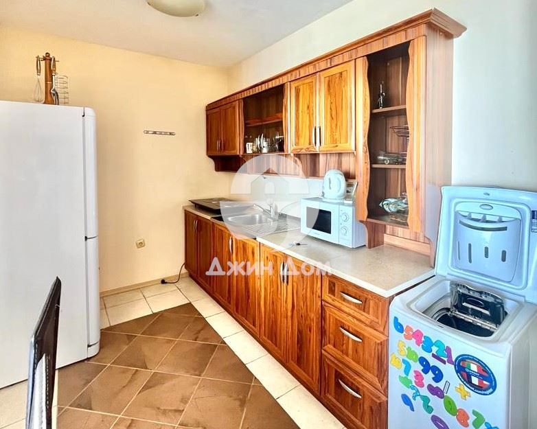 Продава се Двустаен апартамент в к.к. Слънчев бряг - 85 кв.м за 1020 €/кв.м - Снимка #3