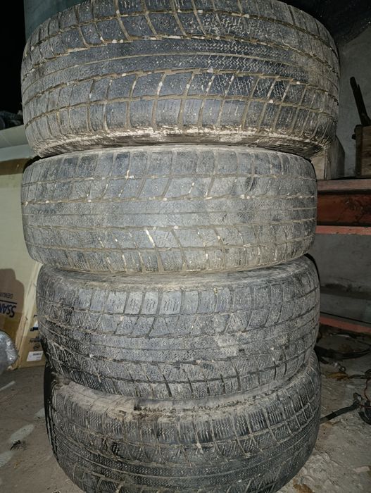 Продам диски с шинами на диамант
