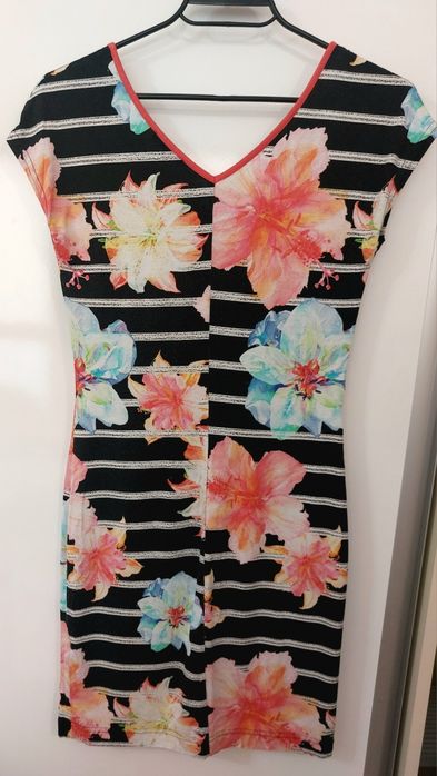 Рокля на цветя Daphne