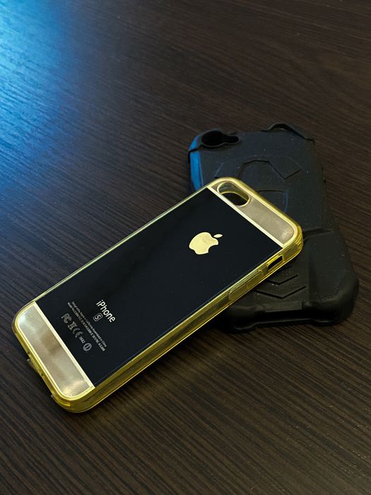 Дисплей iPhone 5s + 3 стекла + 2 чехла
