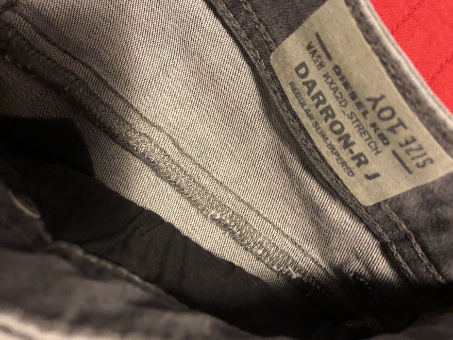 Jeans Diesel 10 ani noi