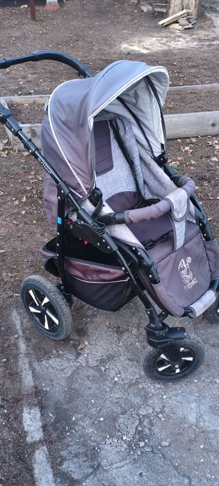 Продам две коляски недорого