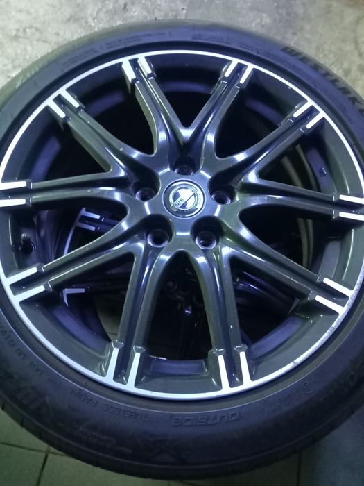 Продам комплект с литьём летней резины.