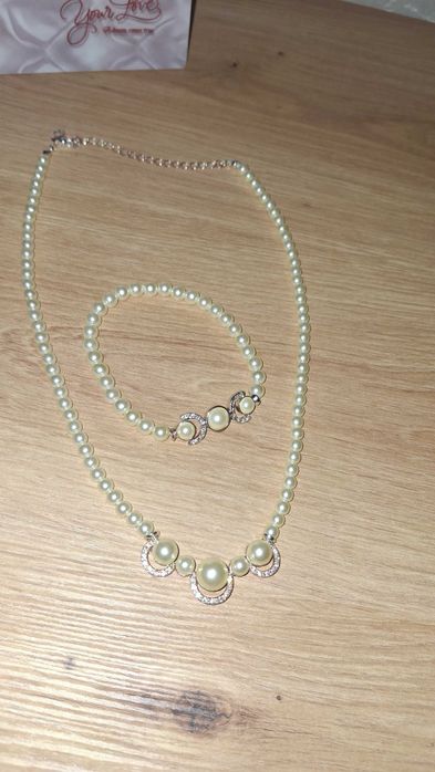Перли комплект колие и гривна