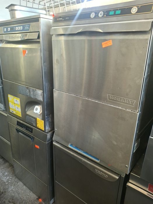 Чашомиална машина професионална WHIRLPOOL