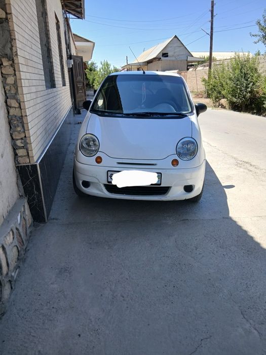 Matiz  oq rang yili 2002