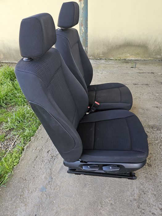 Tapiterie interior scaune fata încălzite  bancheta bmw 118 facelift