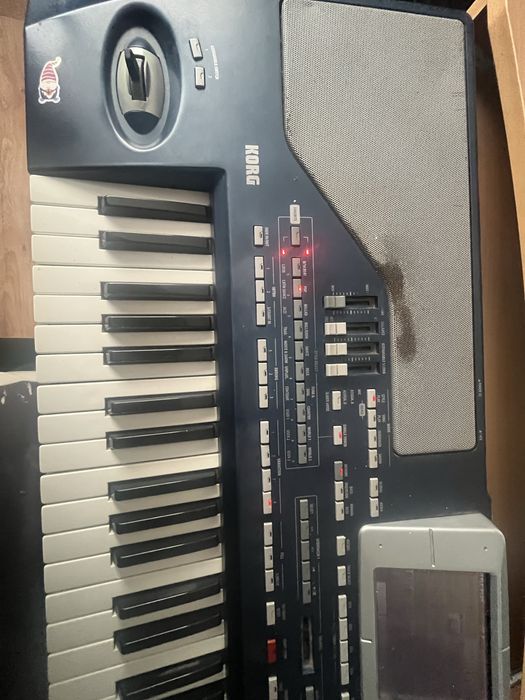 Клавир KORG PA 800 с стойка и калъф