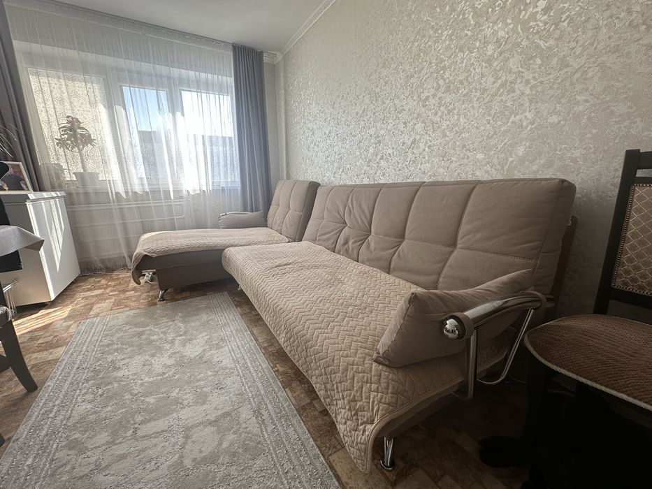 Продам диван угловой в хорошем состоянии