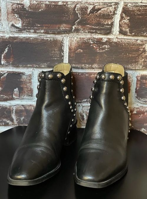 Кожени боти с капси Zara